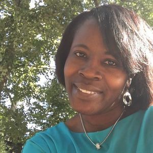 Meet your Posher, Lynette